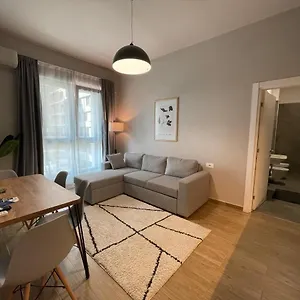 Apartment Square 21, Tirana