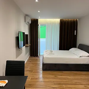 https://central-stay.hotels-in-tirana.com