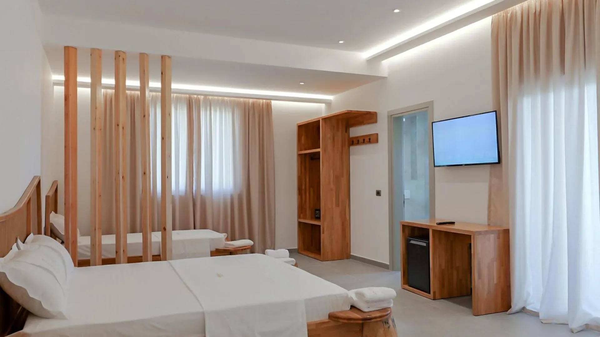Domi Beach Valley Dhermi Lodge