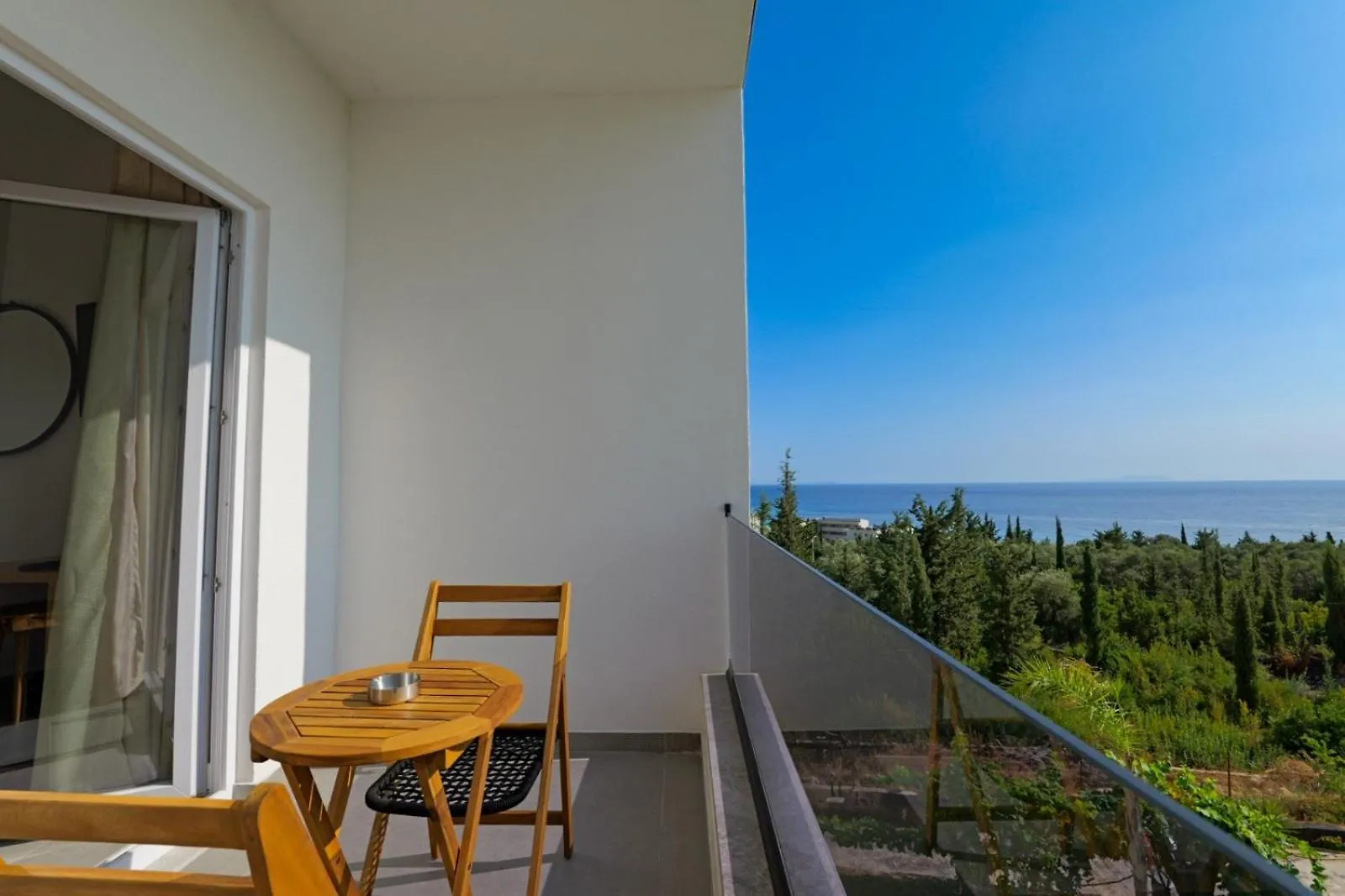 Domi Beach Valley Dhermi Lodge